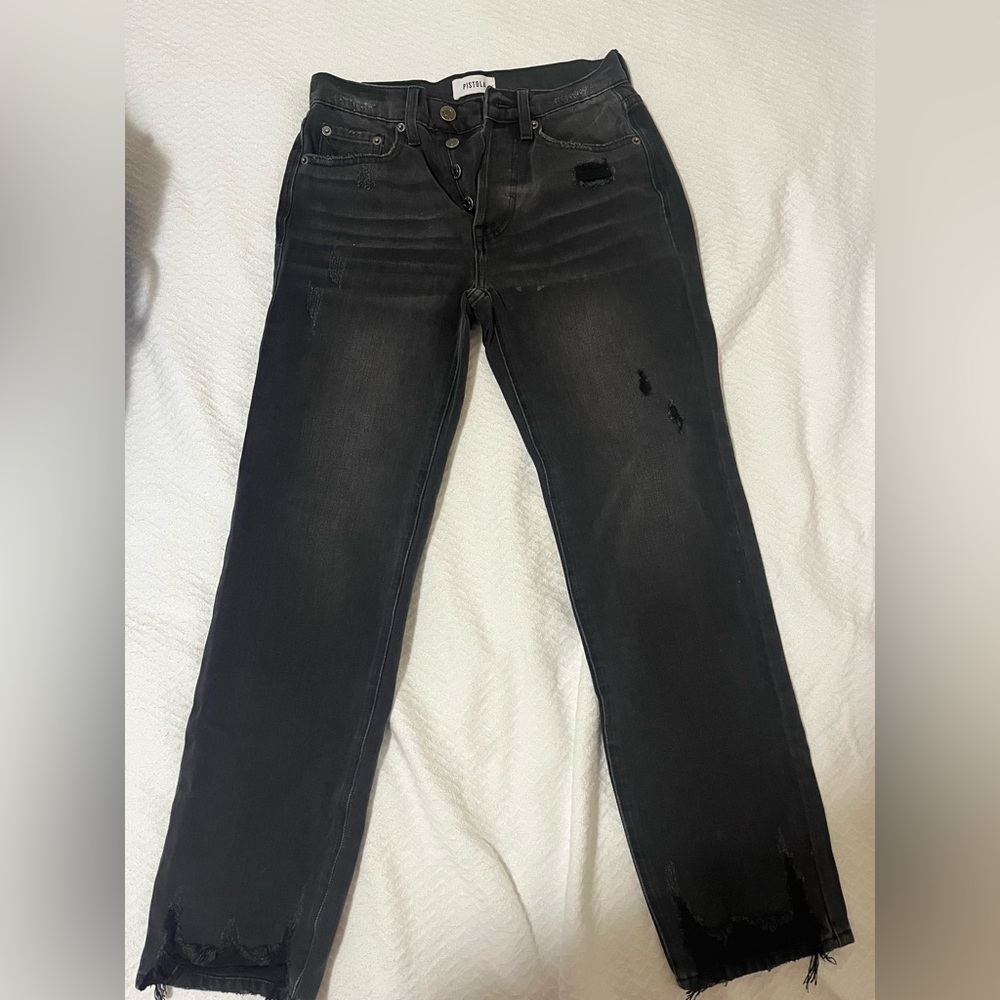 PISTOLA black slightly distressed straight leg women’s jeans!